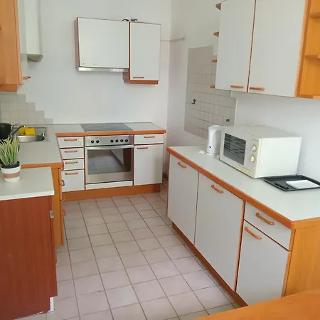 Апартаменти 1 Zimmerwohnung Im Herzen Von Грац
